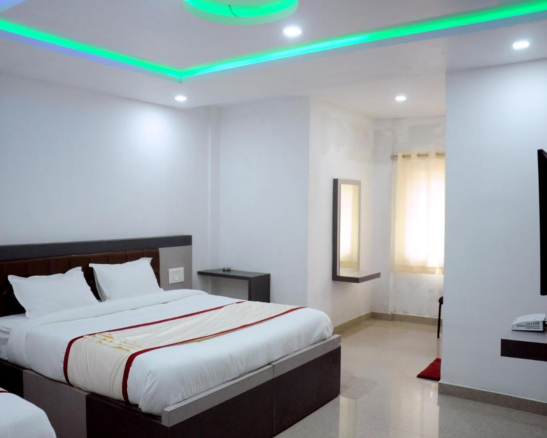מדיקרי Hotel Shawrya The Grand מראה חיצוני תמונה